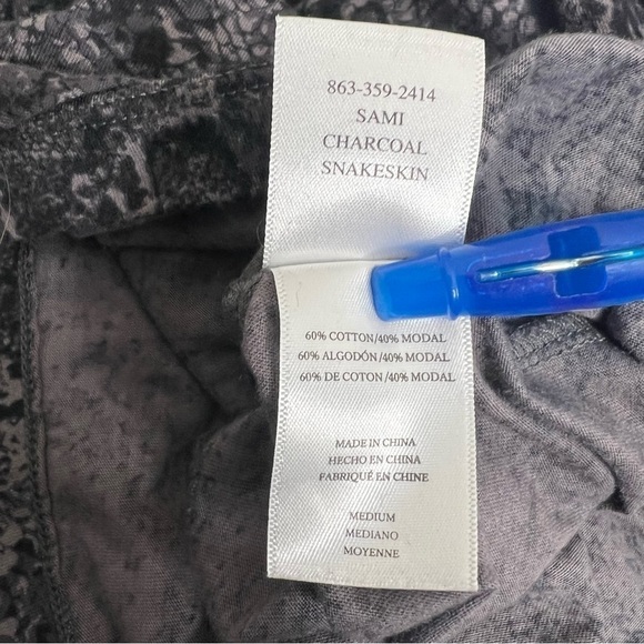 Rails Sami Charcoal Snakeskin Top - Picture 6 of 7